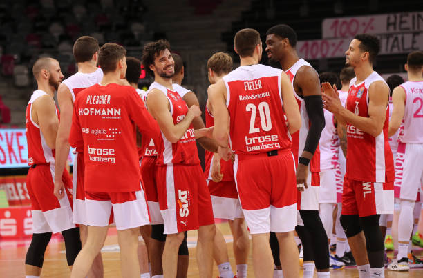 战线同时打 战线同时打