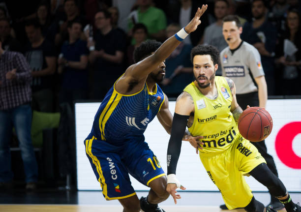 以曼城对阵 以曼城对阵