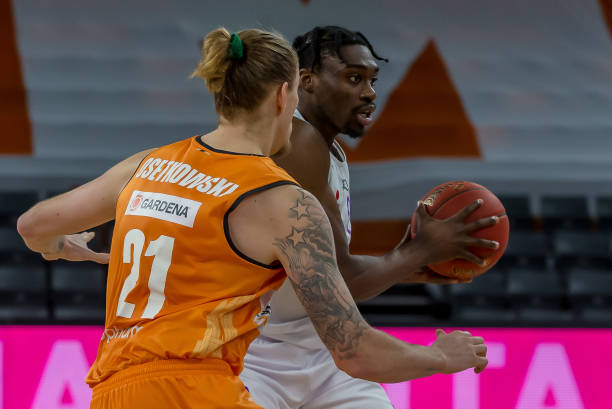 定的攻防水 定的攻防水